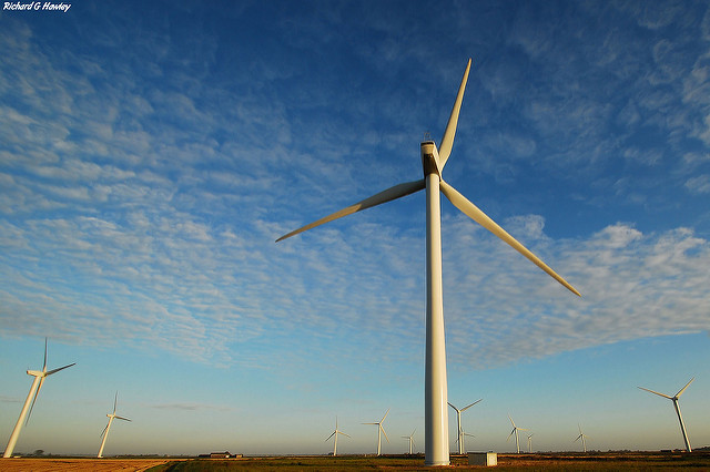 Prediction of Wind Farm Power Ramp Rates: a Data-Mining Approach