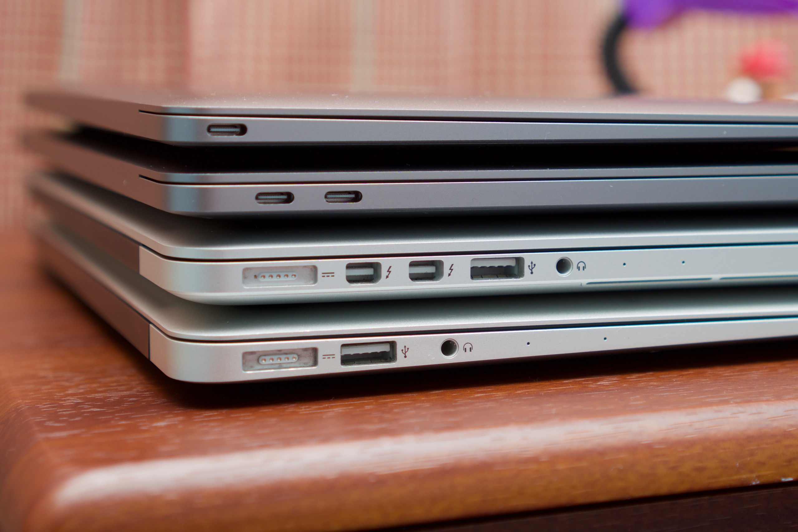 Examined: Thunderbolt 3 and USB 3.1 gen 2 on the new MacBook Pro