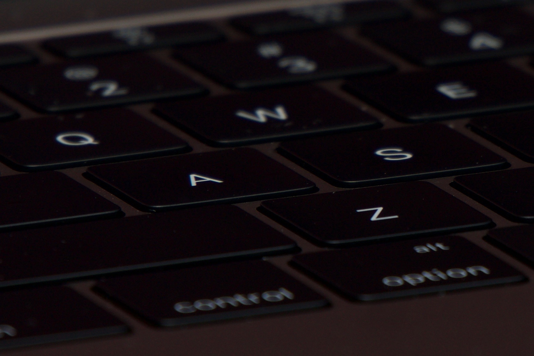 Review: The $1,499 2016 MacBook Pro is an expensive MacBook