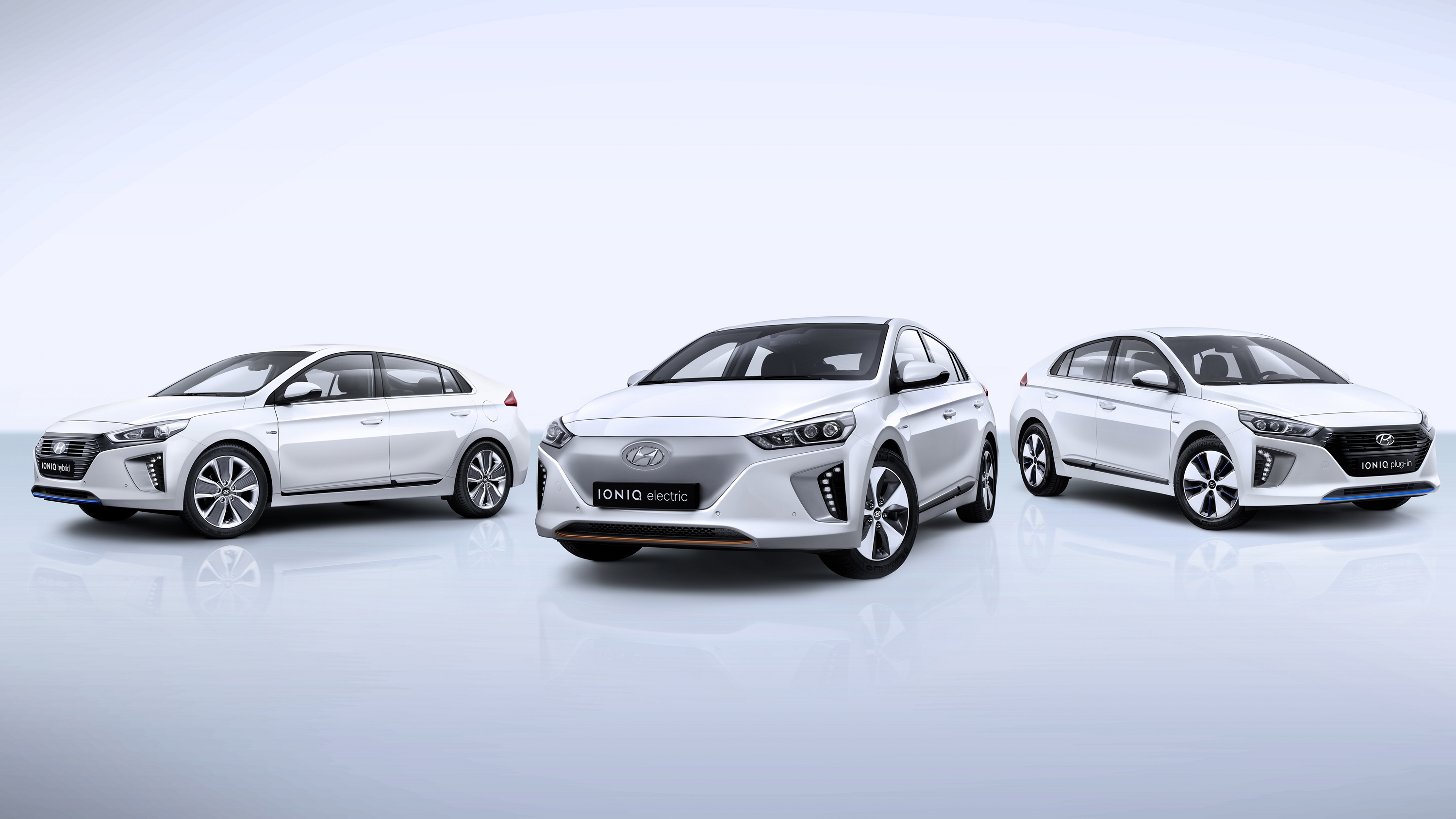 Hyundai Ioniq and Kia Niro review: Korean tanks on Japan's lawn | Ars Technica