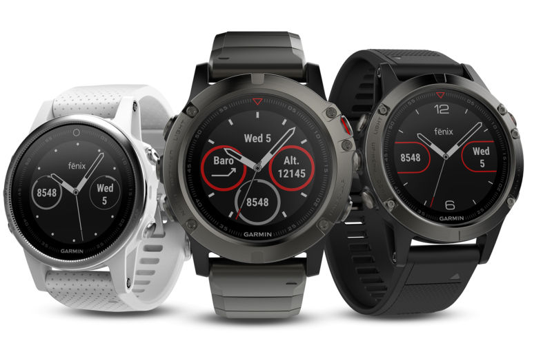 Garmin fenix 5 size hotsell on wrist