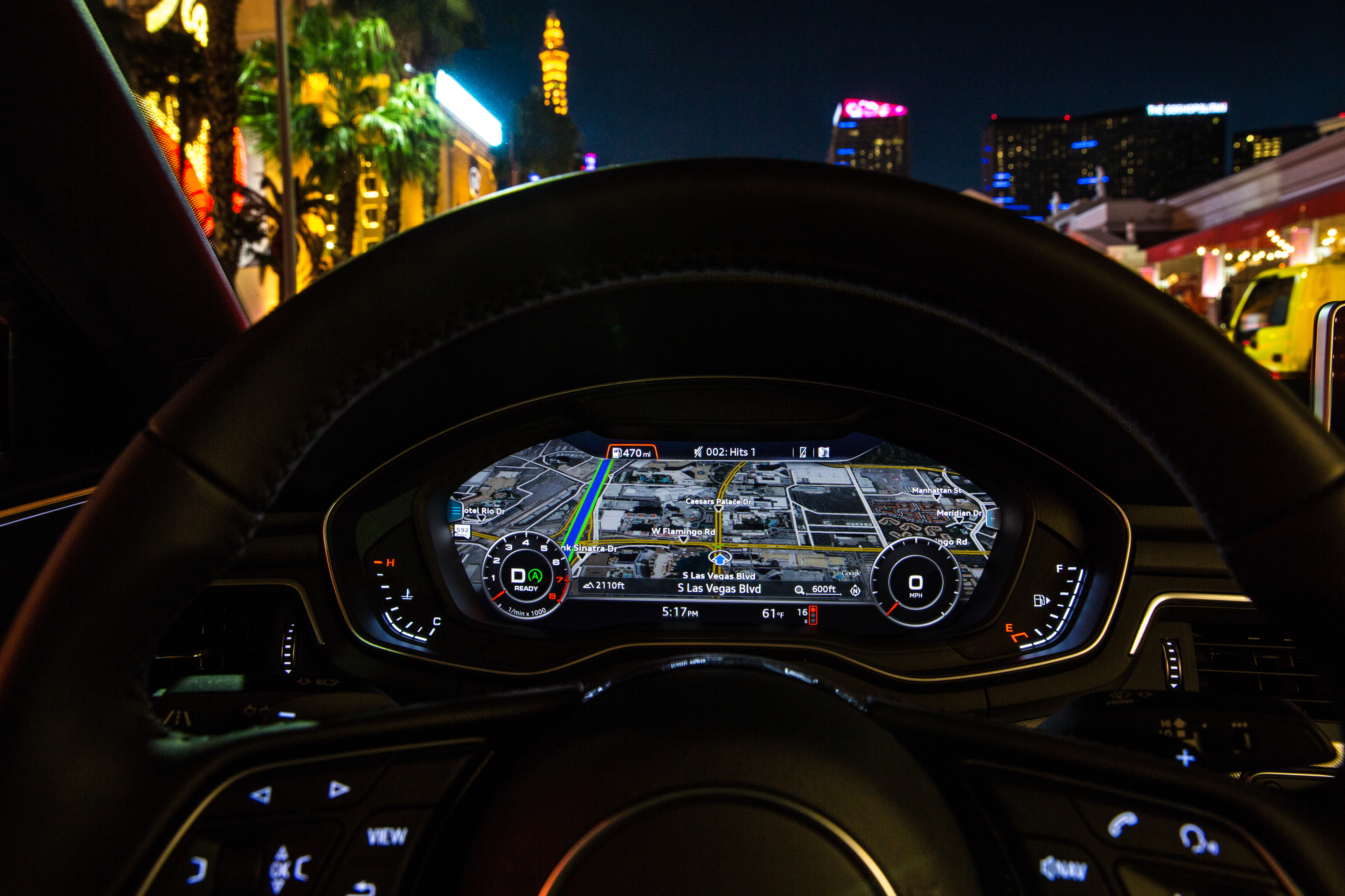 OLED display: the next step with the Audi virtual cockpit