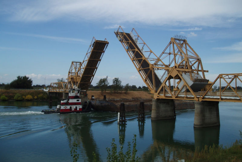 How an old Drawbridge helped Microsoft bring SQL Server to Linux