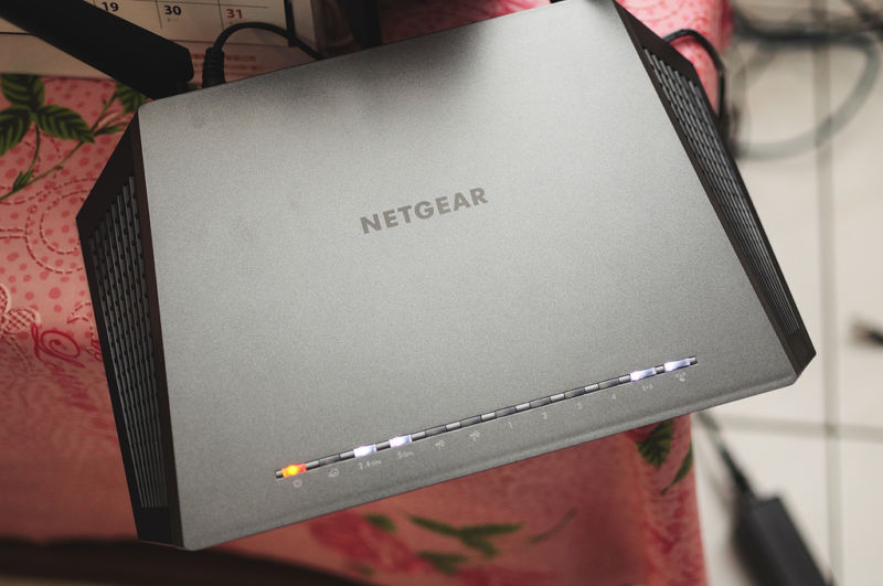 Stop using Netgear routers with unpatched security bug, experts warn