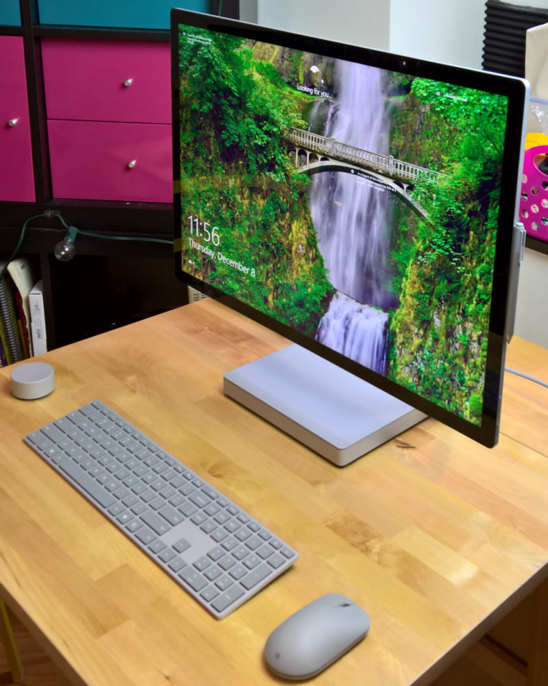 Microsoft Surface Studio review: a pricey desktop that can teach iMac a few  good tricks - CNET