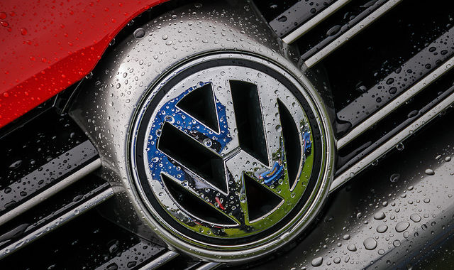 DOJ indicts 6 Volkswagen executives, automaker will pay $4.3 billion in ...