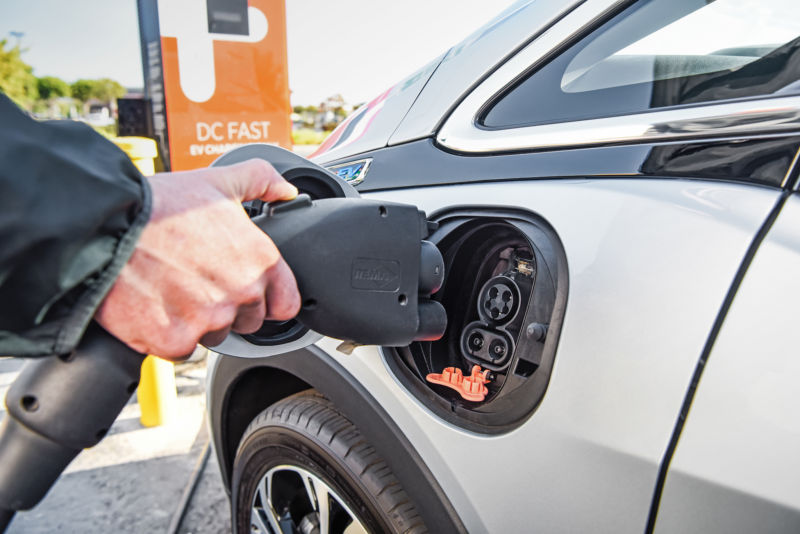 Power companies band together for coast-to-coast EV fast-charger network