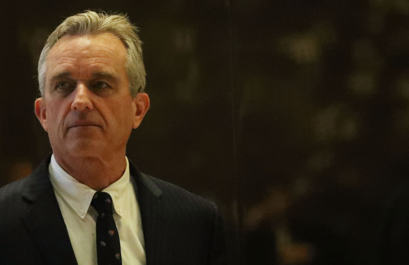 Robert Kennedy Jr. heads up to a meeting at Trump Tower on January 10, 2017 in New York City. 