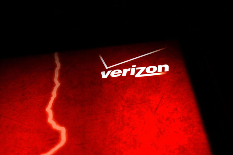 A Verizon logo on a red background.