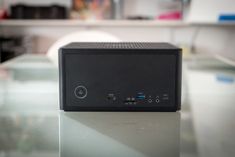 ZOTAC: ZBOX C Series Silent Fanless Mini PC 