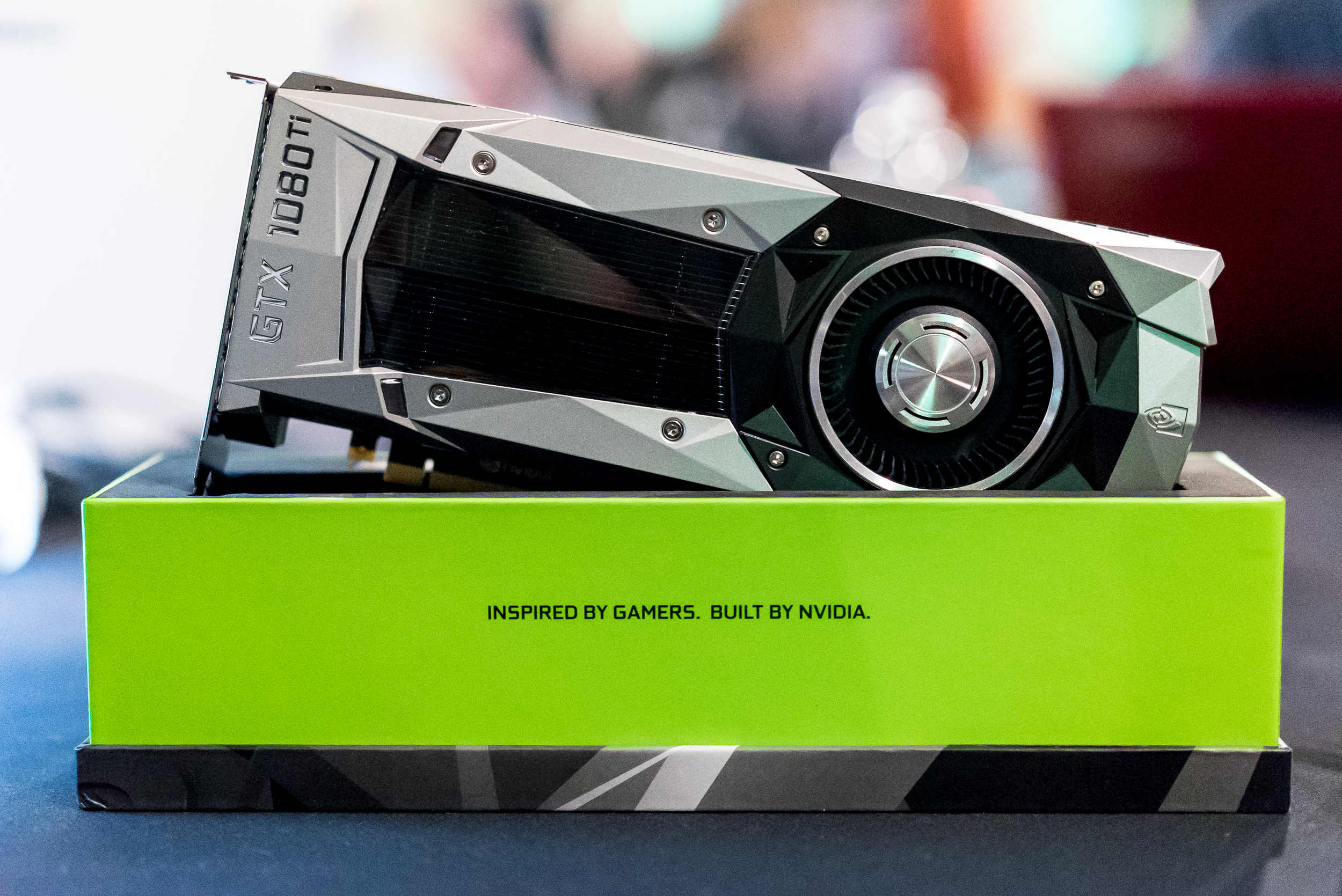 mild hovedpine Mod Nvidia GTX 1080 Ti: If you bought a Titan X, look away now | Ars Technica