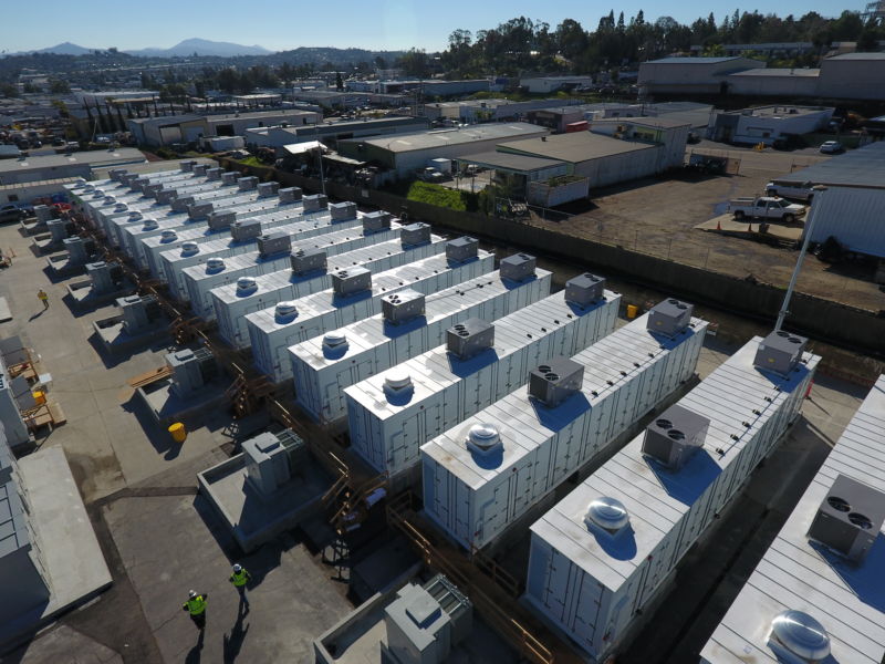 Two energy powerhouses join together to make big, grid-tied batteries