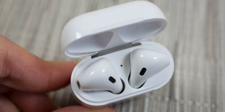 photo of Report: AirPods with wireless charging expected in early 2019 image