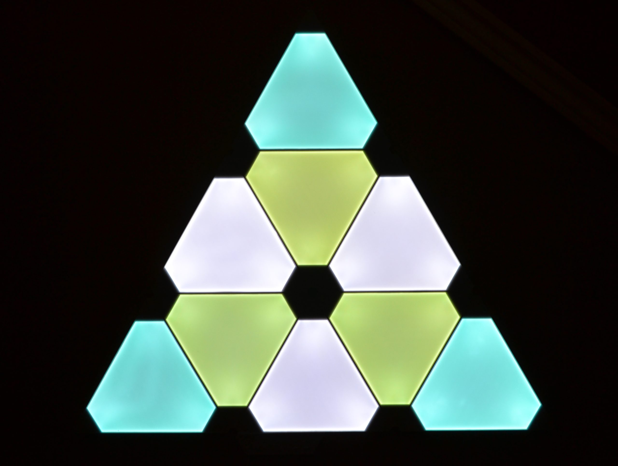 Smart art: The Nanoleaf Aurora triangular lighting system is Smart art: The Nanoleaf Aurora triangular lighting system is