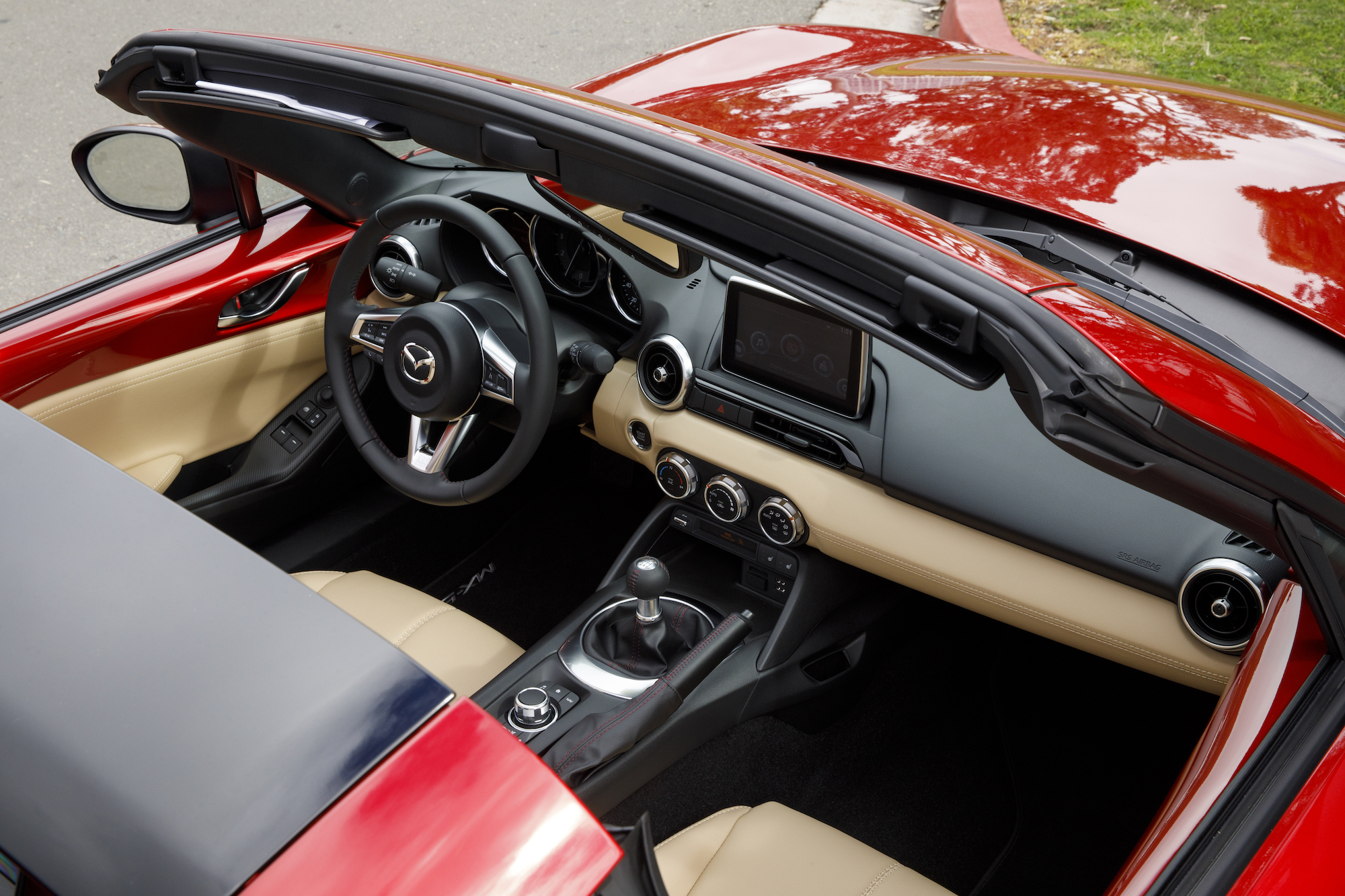 The 2017 Mazda MX-5 Miata RF—fancy new looks, same great driving