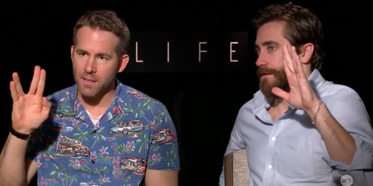 How To Get A Vulcan Salute From Jake Gyllenhaal And Ryan Reynolds 