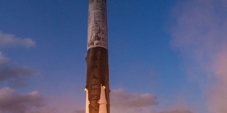 Watch SpaceX land a reused Falcon 9 rocket for the first time | Ars ...