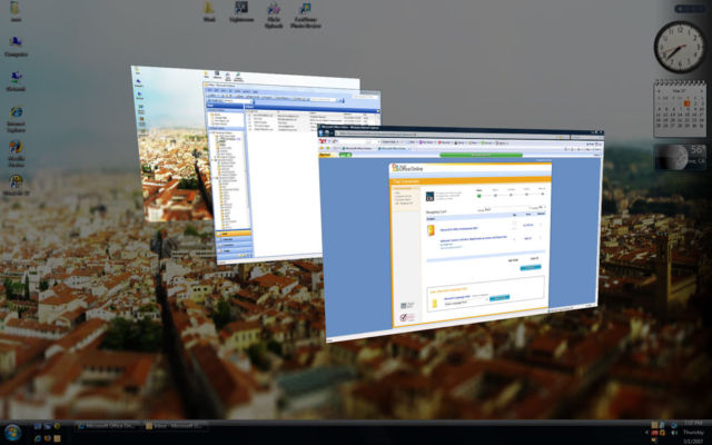 The new driver model enabled the less-than-useful Flip3D effect. Also visible is Vista's ill-fated sidebar.