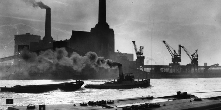 photo of UK has first coal-free power day since the Industrial Revolution image