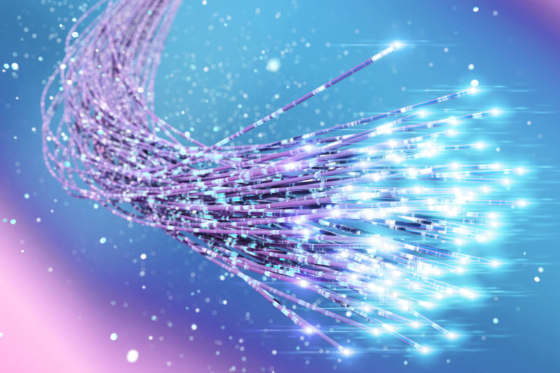 Verizon buying 37 million miles of fiber to boost its wireless network