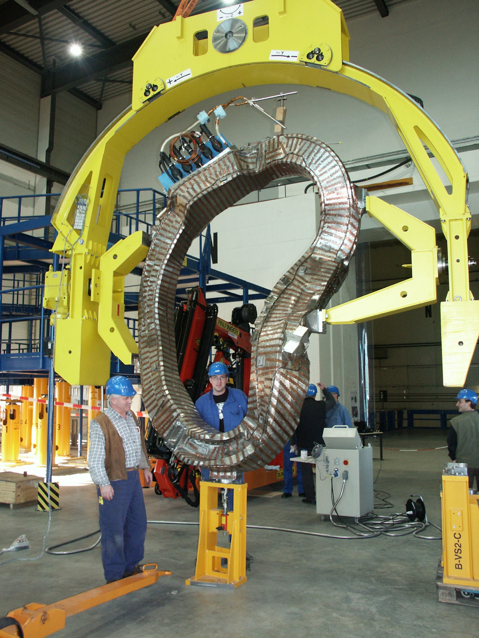 Wibbly-wobbly magnetic fusion stuff: The return of the stellarator