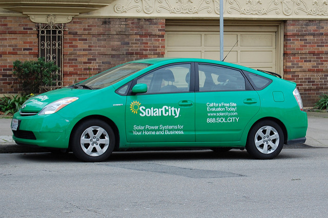 Tesla pulls the plug on SolarCity door-to-door sales