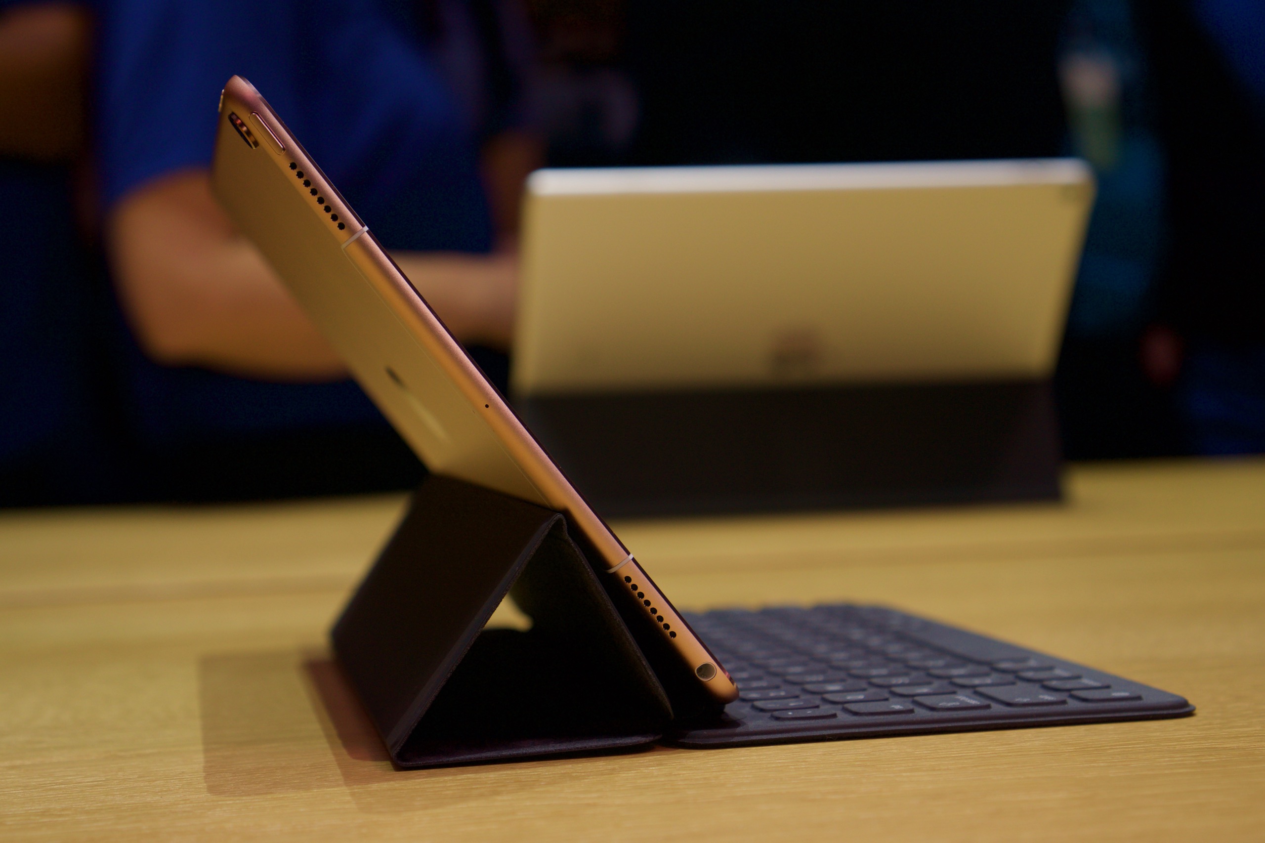 Checking out the new iPad Pros and their fancy 120Hz screens Ars Technica
