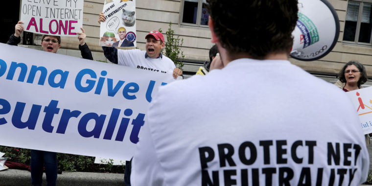 Amazon and Reddit try to save net neutrality rules in “day of action ...