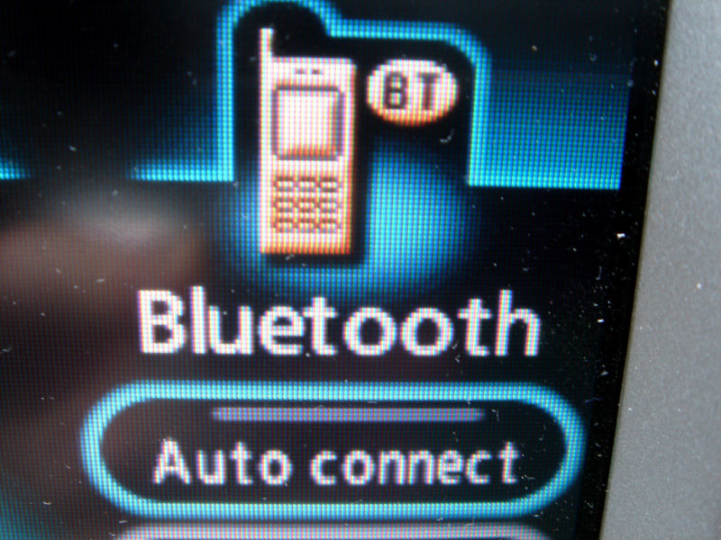 Concerned about connected car privacy? Bluetooth sensors used to track  traffic