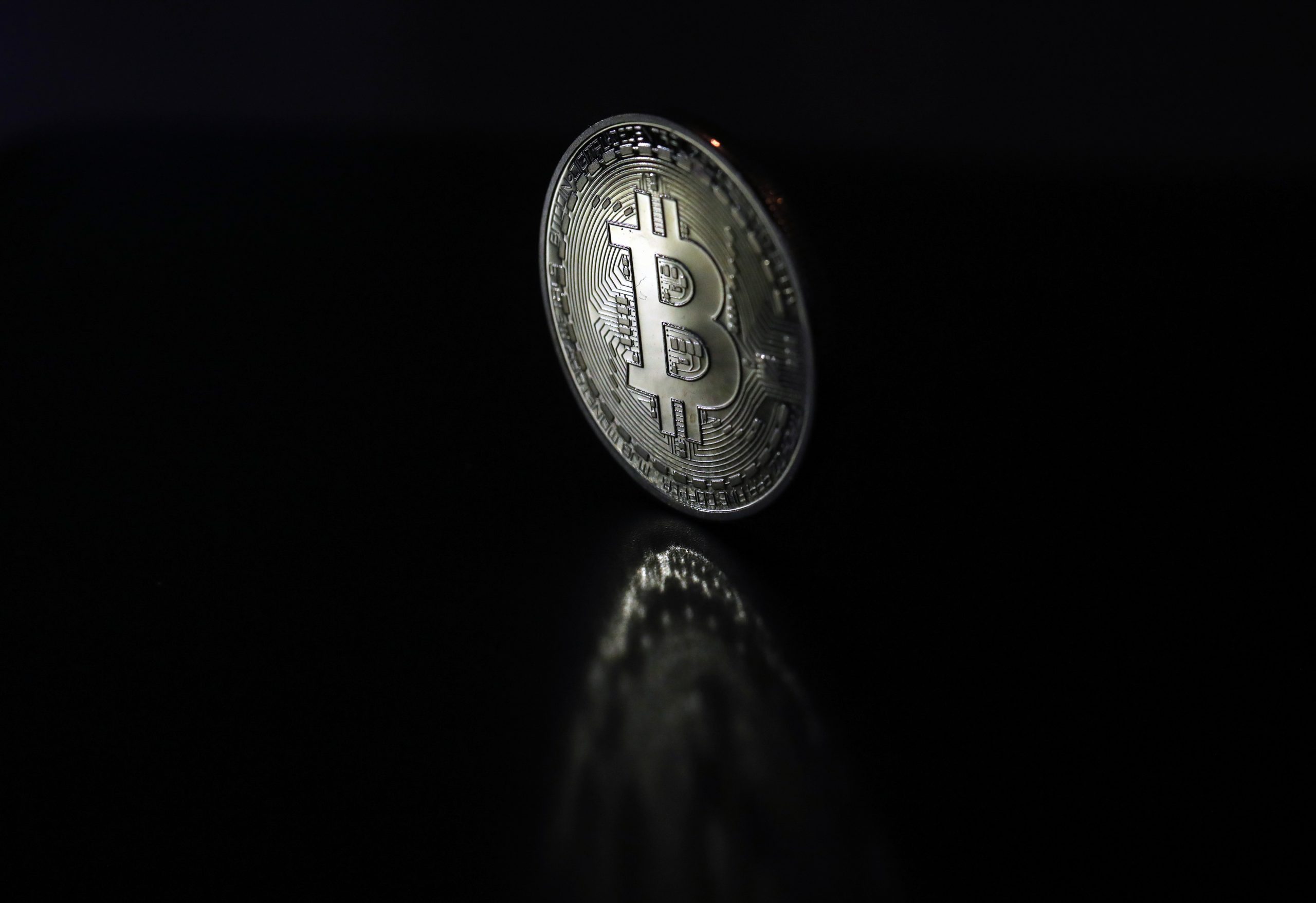Bitcoin compromise collapses, leaving future growth in doubt - Ars Technica