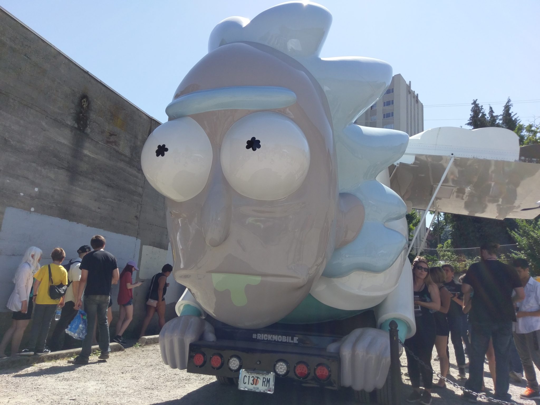 Rick The Racing Bus Ahead of July 30 season premiere, Rick and Morty tours nation in giant ...