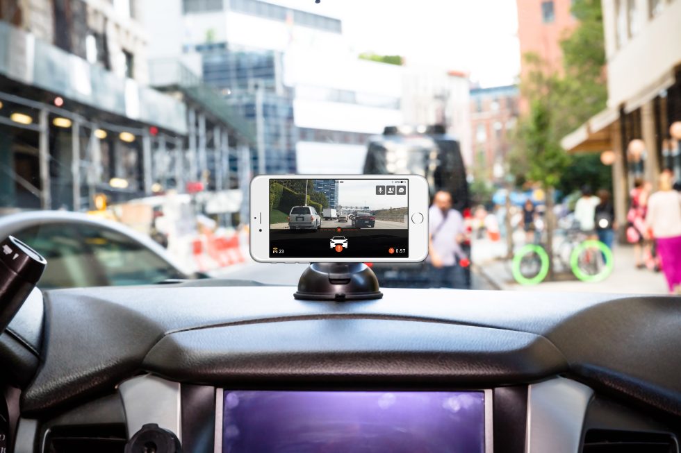 dashboard-phone-980x653.jpg