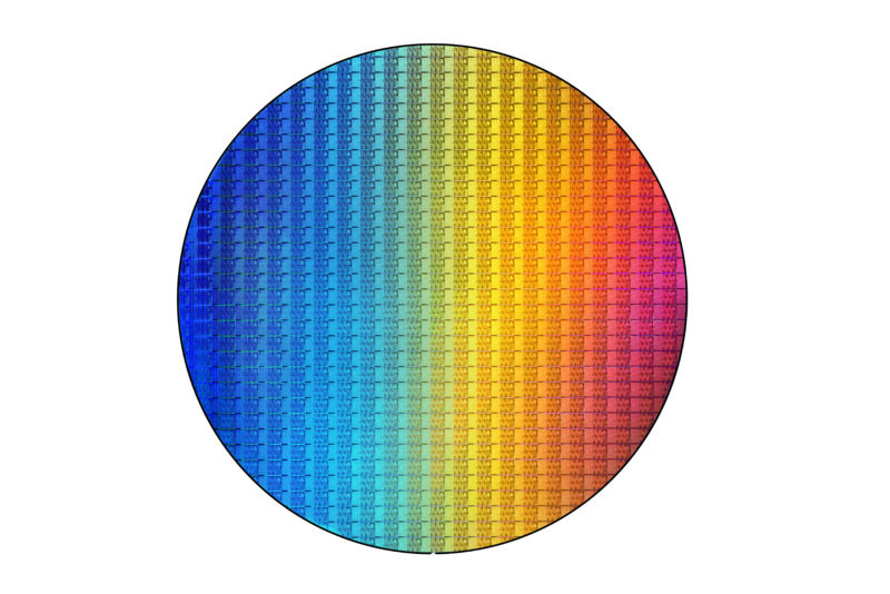 8th-Gen-Intel-Core-wafer-800x534.jpg