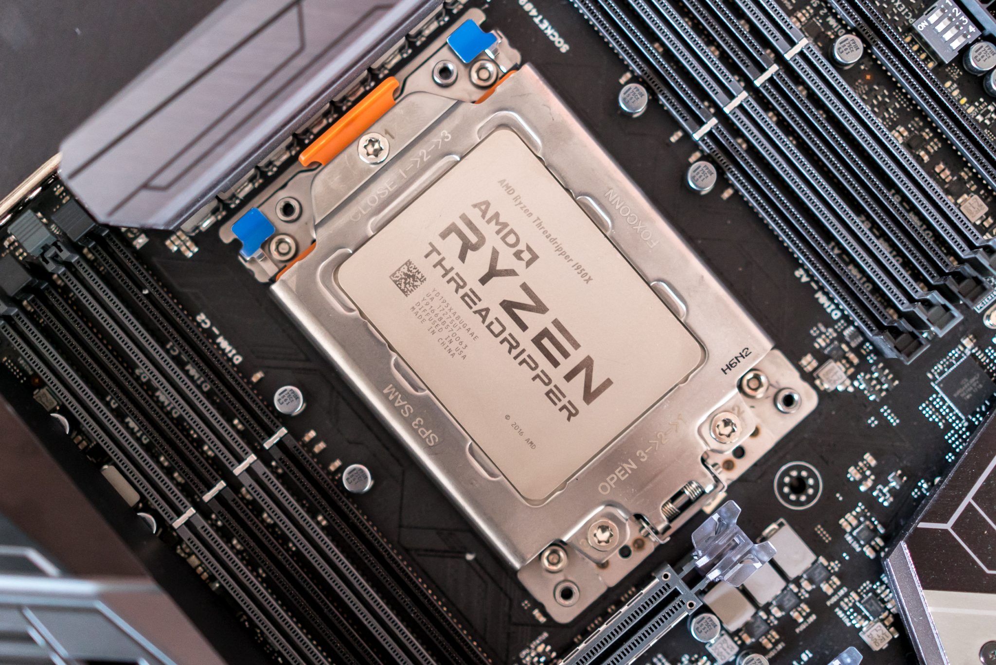 Shred Ripper Cpu AMD Threadripper 1950X review: Better than Intel in almost every way ...