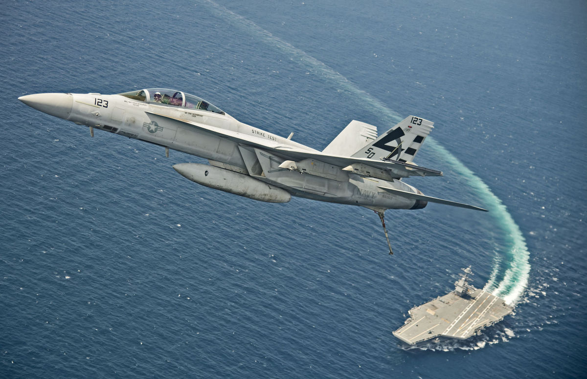 America's newest aircraft carrier uses “digital” catapult on fighter for first time | Ars Technica