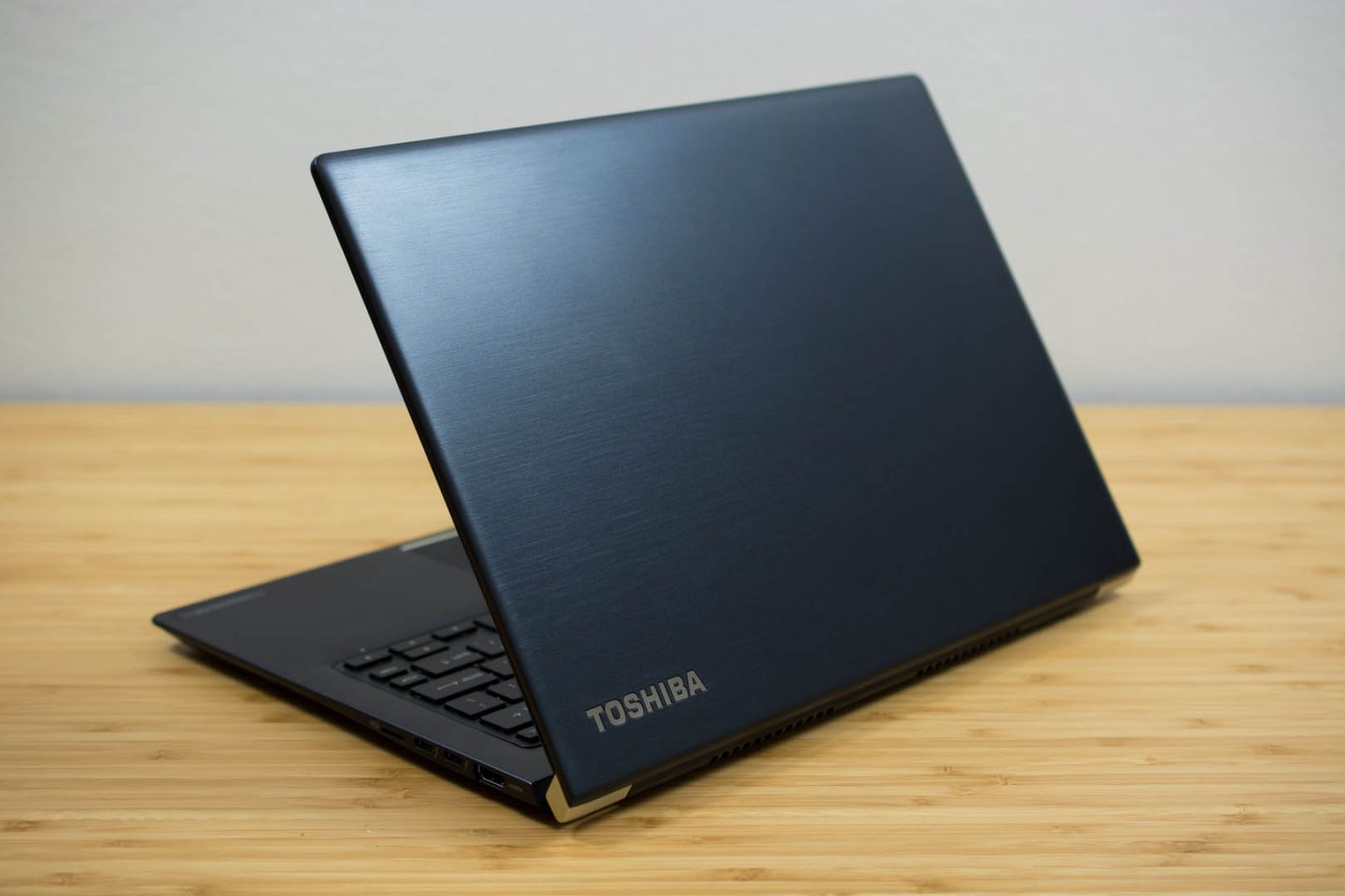 Toshiba Portégé x30 review: What can work laptops learn from 