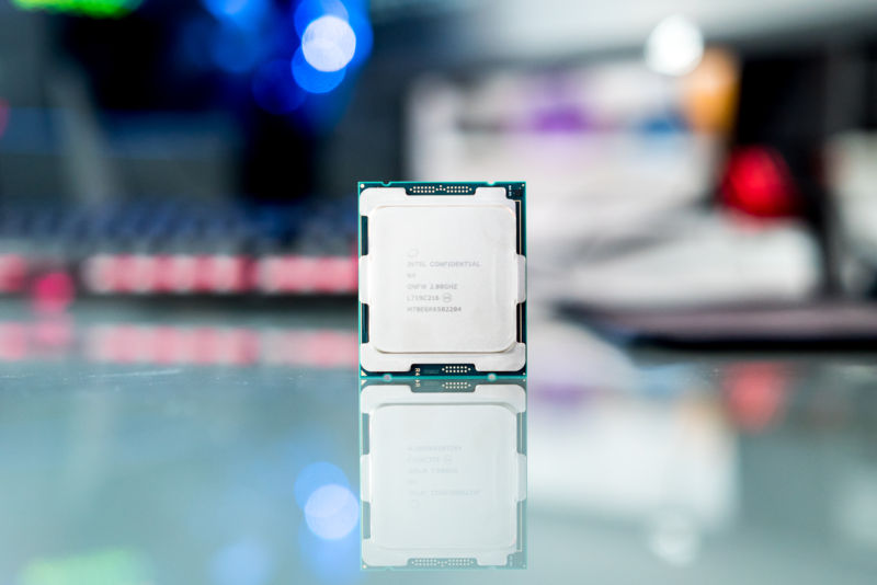 Intel's 12-core i9 7920X will run slower than their ten-core 7900X