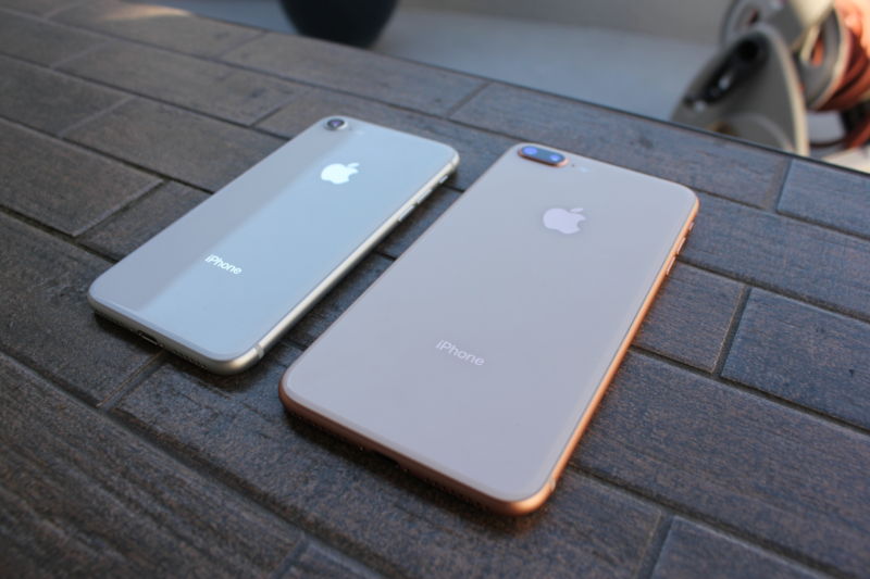 The iPhone 8 and iPhone 8 Plus.