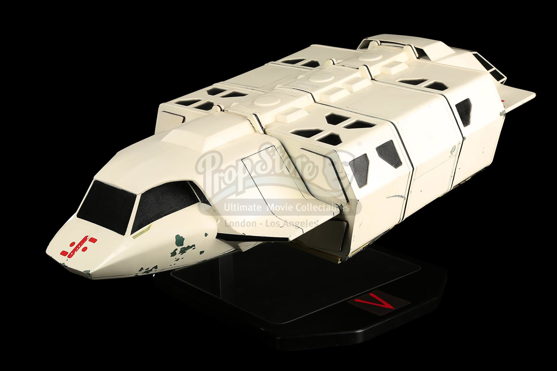 Sci-fi’s biggest costumes and props land in a single, mind-boggling ...