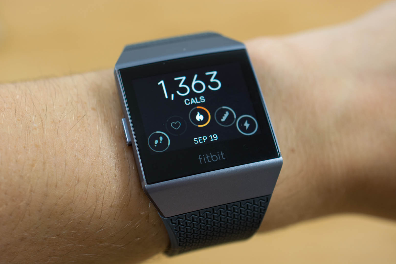 fitbit ionic オマケ付き Fitbit Ionic review | TechRadar
