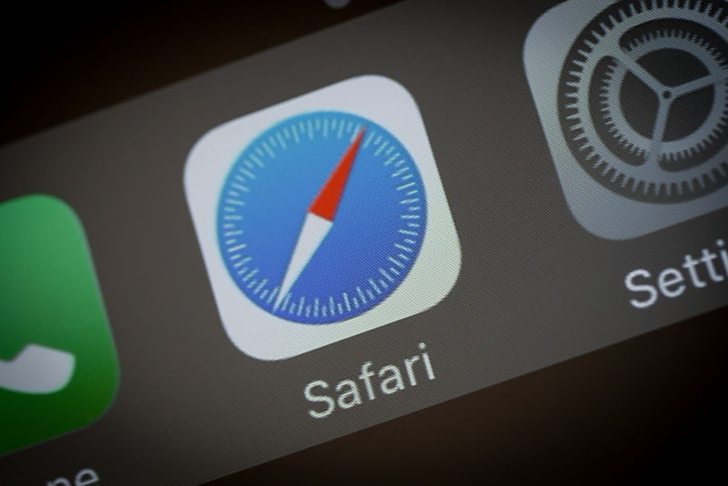 simulate iphone safari on mac