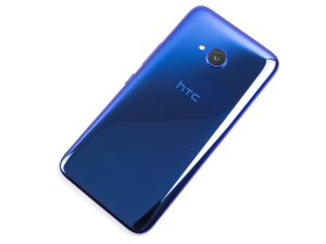 HTC U11 Life hands on—A cheap ($349!) imitation of the U11 - Ars