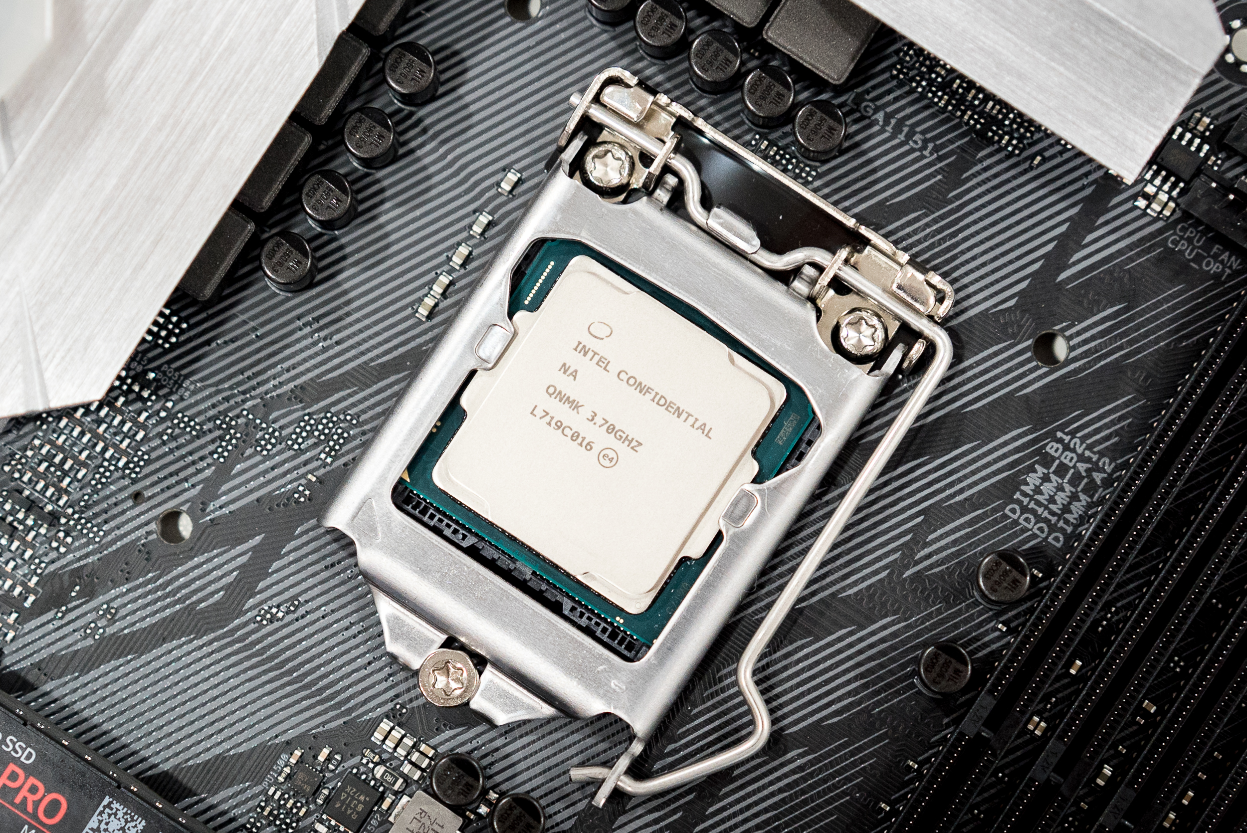 インテル Core I7-8700k