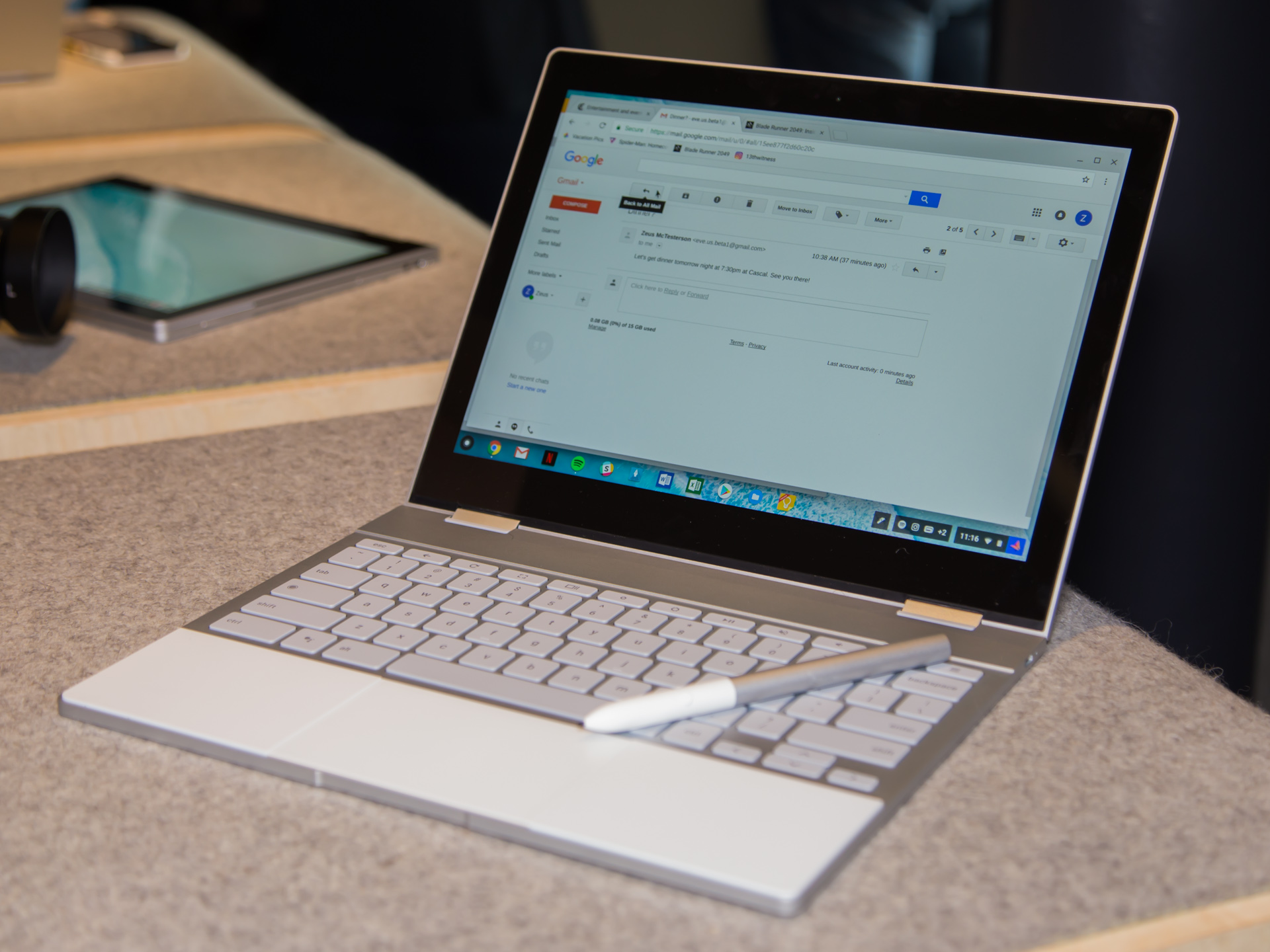 Google Pixelbook hands-on: Stunning hardware with the usual limited OS |  Ars Technica