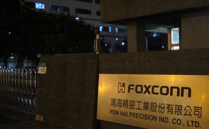 Foxconn-800x495.jpg