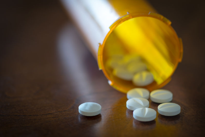 As epidemic rages, ER study finds opioids no better than Advil and Tylenol