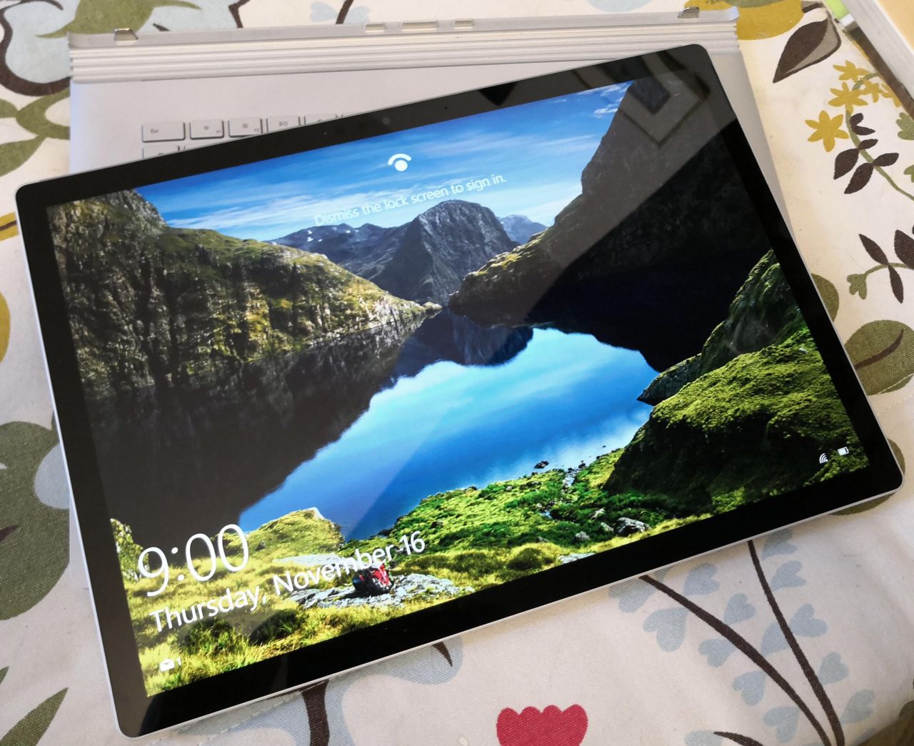 Bu gerçekten çok büyük bir tablet