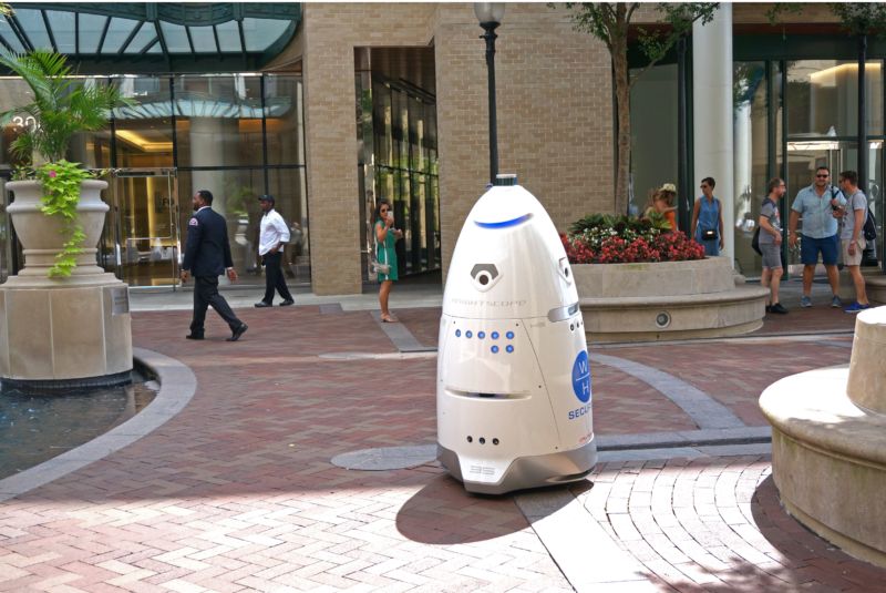 Outdoor sales security robot