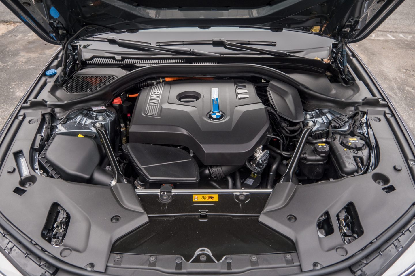 A Bimmer with a battery: The 2018 BMW 530e hybrid - Ars Technica