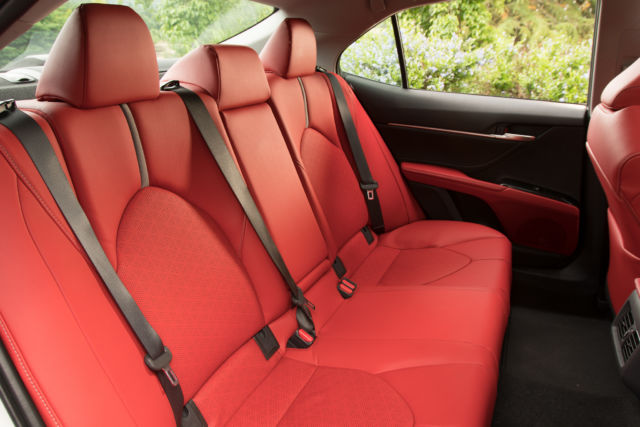 The 2018 Toyota Camry Might Be Proof Most People Don T Care About Cars Ars Technica - 2018 Toyota Camry Red Seat Covers